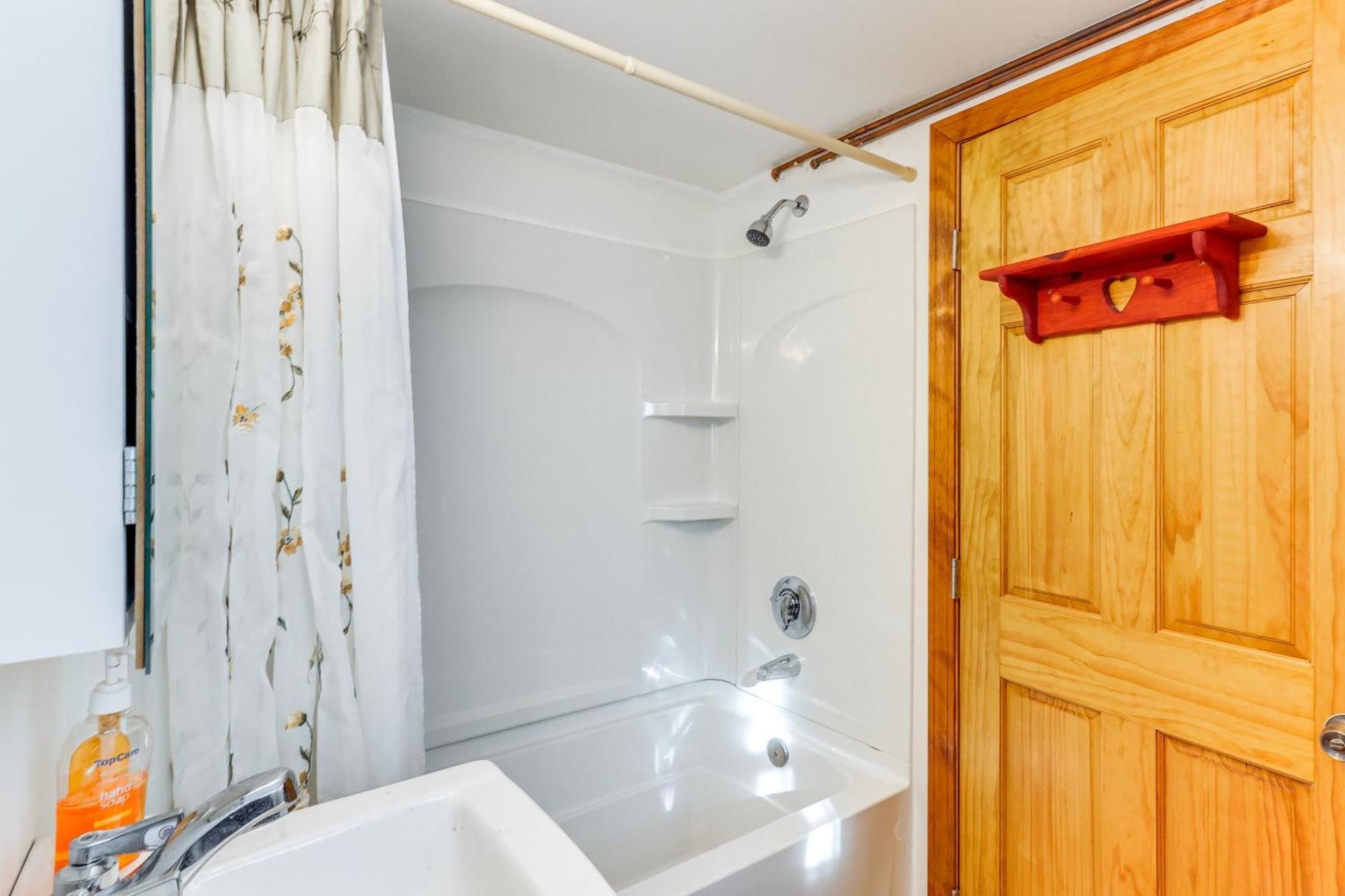 Charming Old Lyme Cottage, Steps To Private Beach! Exterior foto